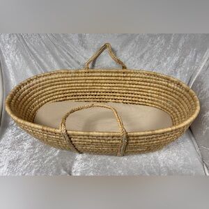 Woven rattan Basket with Handles NWOT